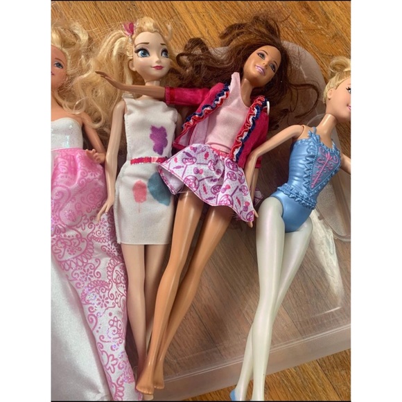 Barbies - Picture 2 of 3